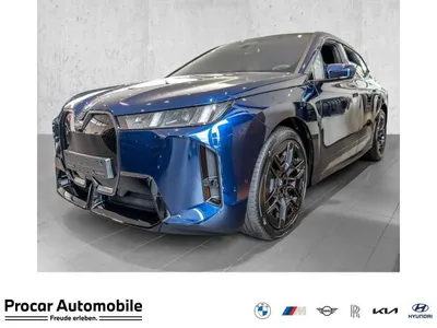 BMW BMW ix iX xDrive60 M Sport Pro 22 Sky Lounge 360° Head-Up Soft-Close im Leasing von LeasingTime