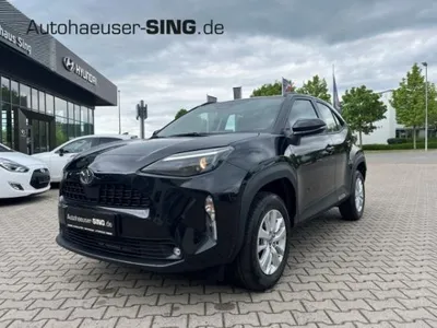 Toyota Toyota Yaris Cross HEV 116 CVT Klima Tempo Alu AC/AA im Auto Abo von LeasingMarkt.de
