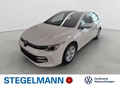 VW Volkswagen Golf VIII 1.5 TSI Life *LED*Pano*Navi*Kamera* im Leasing von Null-Leasing