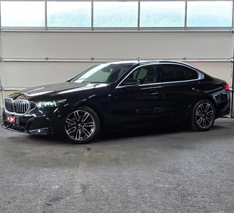 BMW BMW 520d 48V M Sport Steptronic *Abstandsregler*CarPlay/AndroidAuto*Elektrische- Sitzheizung*Rückfahrkamera* im Auto Abo von CARIFY