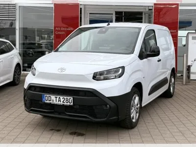 Toyota Toyota Proace City Electric 50kWh 💥 L1 Meister + Navi + Heckflügeltüren Glas💥 Bis zu 15 Jahre Garantie!** im Auto Abo von LeasingMarkt.de