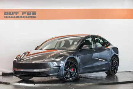 Tesla TESLA Model 3 Dual Motor Performance AWD im Auto Abo von CARIFY