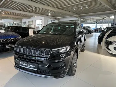 Jeep Jeep Compass Summit Leder Premium-Paket uvm. im Auto Abo von LeasingMarkt.de