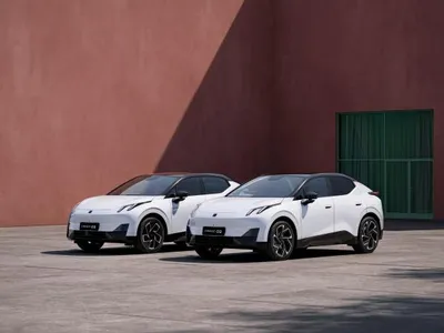 Lynk & Co LYNK & Co 02 CORE / E-PRÄMIE! / VOR ANFRAGE BESCHREIBUNG LESEN! im Leasing von LeasingTime