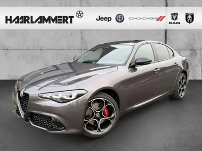 Alfa Romeo Alfa Romeo Giulia Veloce Q4 2.0 PANORAMA+PDC+KAMERA+CARPLAY im Auto Abo von LeasingMarkt.de