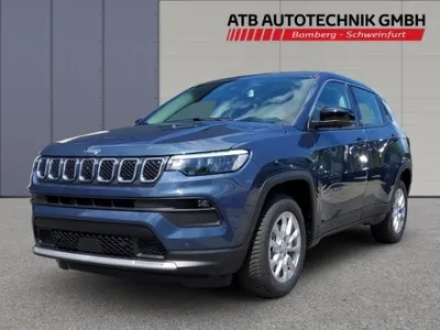 Jeep Jeep Compass Altitude Kamera, Navi, SHZ, LHZ, Allwetter im Auto Abo von LeasingMarkt.de