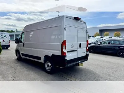 Opel Opel Movano Cargo L2H2 140 PS✅ Allwetterreifen✅ Rückfahrkamera ✅ sofort verfügbar✅ Anhängerkupplung im Auto Abo von LeasingMarkt.de