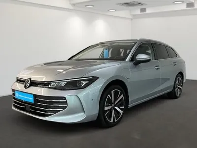 VW Volkswagen Passat Variant 1.5 TSI e-Hybrid DSG Business AHK Navi LED Kamera Tempomat im Auto Abo von LeasingMarkt.de