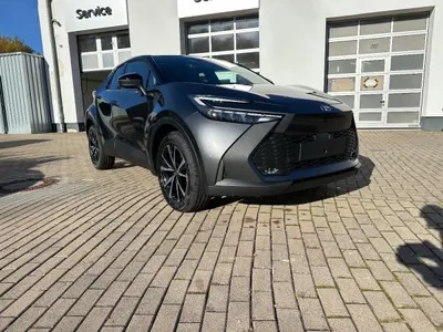 Toyota Toyota C-HR 2.0-l-VVT-i Plug-in Hybrid Teamplayer+Technik-Paket im Auto Abo von LeasingTime