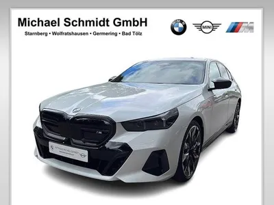BMW BMW i5 M60 xDrive BMW i5 Elektroauto für die Zukunft mit bis zu 600 km Reichweite - Stilvolles Design und P im Auto Abo von LeasingMarkt.de