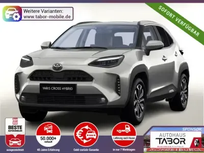 Toyota Toyota Yaris Cross LED Nav Smartkey SHZ 17" PrivG ACC im Leasing von 9Drive