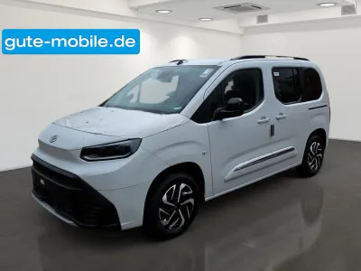 Toyota Toyota Proace City Verso Team D L1 1,2P 110MT im Auto Abo von Faaren