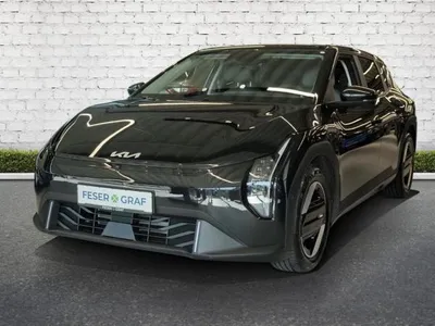 Kia Kia EV4 81 kWh EARTH UPGRADE TECH WI DWP SOUND UVM. im Auto Abo von LeasingMarkt.de