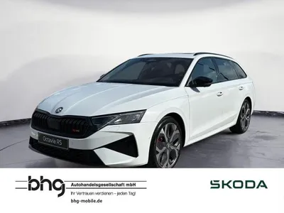 Skoda Skoda Octavia Combi RS 2,0 TSI 7-Gang-DSG im Leasing von LeasingMarkt.de