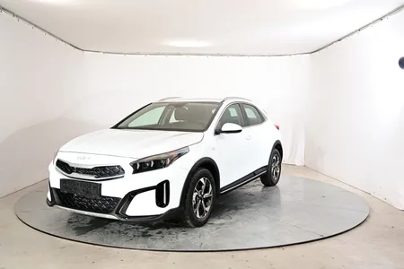 Kia Kia XCeed Kia X Ceed SILVER 1.6 T-Gdi 110 kW (150 PS) 7-Gang-DCT im Auto Abo von Faaren