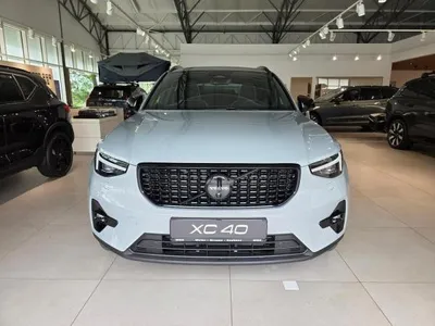 Volvo Volvo XC40 2.0 Plus Black Edition 2WD im Auto Abo von LeasingMarkt.de