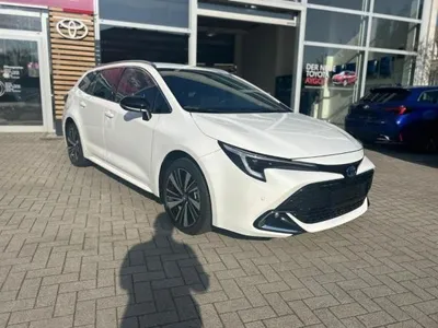 Toyota Toyota Corolla TS Teamplayer ACC SHZ KAMERA NAVI el. Heck im Auto Abo von LeasingTime