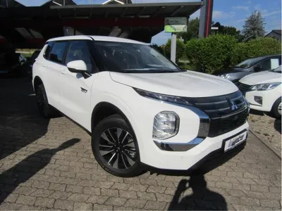Mitsubishi Mitsubishi Outlander 2.4 PHEV 4WD Basis LED NAVI KAMERA PDC im Leasing von LeasingMarkt.de