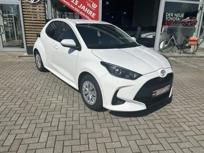 Toyota Toyota Yaris Active+ BusinessPaket 2026 SHZ LHZ RFK ACP ACC im Leasing von LeasingMarkt.de