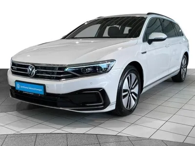 VW Volkswagen Passat Variant 1.4 TSI DSG Hybrid GTE AHK PDC Klima Navi Pano Sitzhzg Standhzg im Auto Abo von LeasingMarkt.de