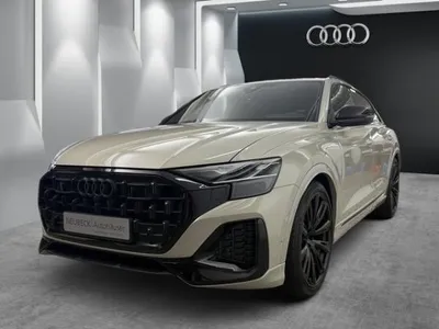 Audi Audi Q8 SUV 50 TDI quattro 210(286) kW(PS) tiptronic *Vikunjabeige Metallic* im Auto Abo von LeasingMarkt.de