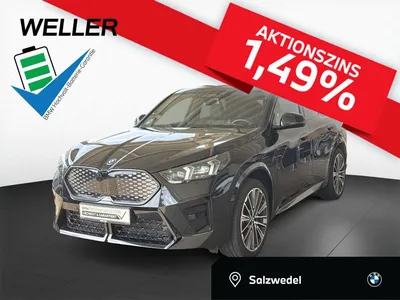 BMW BMW iX2 30 M SPORT PRO DAPr AHK HUD 20" Leas 489,-oA im Leasing von Null-Leasing