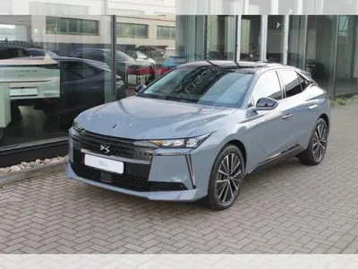 DS DS Automobiles N°4 ÉTOILE + Alcantara E-TENSE *sofort* im Auto Abo von LeasingMarkt.de
