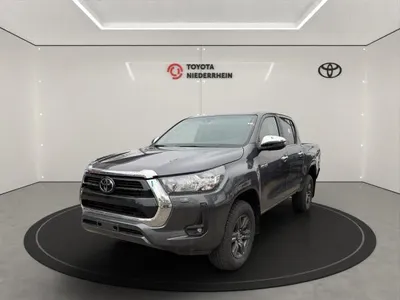 Toyota Toyota Hilux D/C Comfort AT 4x4 RFK+PDC+CARPLAY im Auto Abo von LeasingMarkt.de