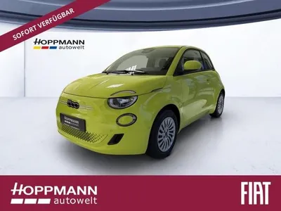 Fiat Fiat 500e Navi SHZ PDC Totwinkel CarPlay Klimaautomatik im Auto Abo von LeasingMarkt.de