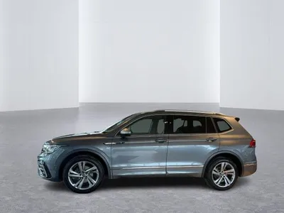 VW Volkswagen Tiguan Allspace 2.0TDI DSG R-Line 4M Panoramadach im Auto Abo von LeasingMarkt.de