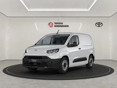 Toyota Toyota Proace City 🔌 50 kWh Vollelektrisch 100 kW (136 PS) Meister im Auto Abo von LeasingTime