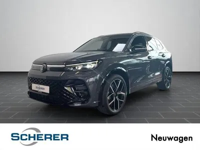 VW Volkswagen Tiguan R-Line 2,0 l TDI (150 PS), "Black Style", AHK, Pano, "Navi Discover Pro Max" , "Matrix LED IQ.Light" im Auto Abo von LeasingTime