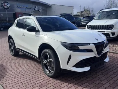 Alfa Romeo Alfa Romeo Junior Sport Speciale e-DCT6 im Leasing von LeasingMarkt.de