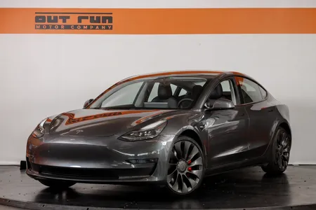 Tesla TESLA Model 3 Performance Dual Motor AWD im Auto Abo von CARIFY
