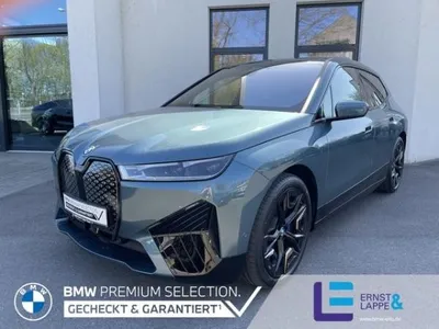 BMW BMW ix xDrive40 Sport || Autobahnass. SUITE Pano AHK im Auto Abo von LeasingMarkt.de