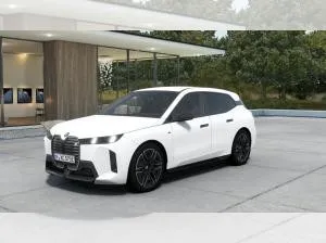 BMW BMW iX M70 xDr. im Auto Abo von Null-Leasing