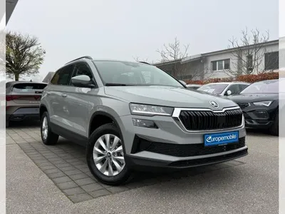 Skoda Skoda Karoq SELECTION 1.5 TSI DSG (UVP 43.359€ /SOFORT) AHK/PARK/WINTER/KESSY/230V/4J.GARA./UVM. im Auto Abo von LeasingMarkt.de