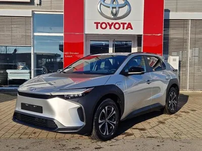 Toyota Toyota bZ4X Teamplayer 150kW 4x2 💥 Lagerwagen 💥Bis zu 15 Jahre Garantie! im Auto Abo von LeasingMarkt.de