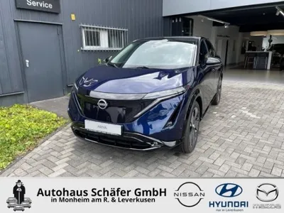 Nissan Nissan Ariya EVOLVE e-4ORCE 87kWh 306PS HUD El. Panodach Navi Leder Digitales Cockpit im Auto Abo von LeasingMarkt.de