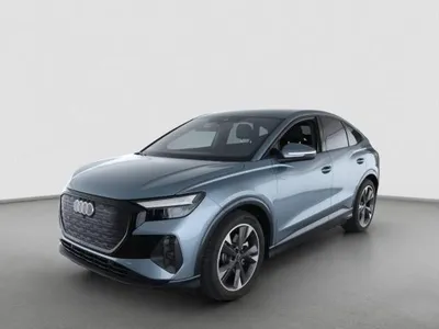 Audi Audi Q4 e-tron Sportback 45 quattro, Leder, AHK, SONOS, Optikpaket Schwarz, 8-Fach bereift im Auto Abo von LeasingMarkt.de