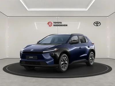 Toyota Toyota bZ4X 73 kWh Teamplayer FWD - MODELL 2026 - im Auto Abo von LeasingMarkt.de