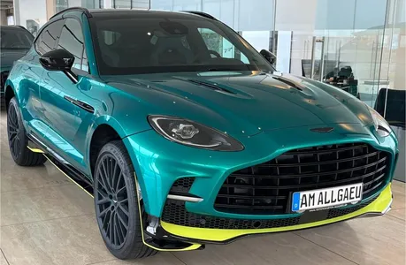 Aston Martin Aston Martin DBX DBX707 AMR23 Edition with Q Highlights im Auto Abo von LeasingTime