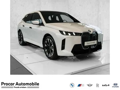 BMW BMW ix iX xDrive45 M Sport Inno.Pak. Adapt.LED HK Soundsys. im Leasing von LeasingTime