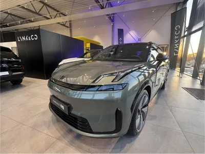 Lynk & Co LYNK & Co 08 Lynk & Co 08 More/ 0,00 % Finanzierung/Massage/ACC/LED-MATRIX/MASSAGE im Auto Abo von LeasingMarkt.de