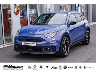 Abarth Abarth 600e Scorpionissima 280PS DESIGN TECH WINTER EL. SITZ EL. HECKKL. NAVC KAM ACC im Auto Abo von LeasingMarkt.de