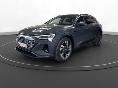 Audi Audi Q8 e-tron 50 qu. advanced AHK Matrix LM 20" Navi PDC+RFK ACC Leder im Auto Abo von LeasingMarkt.de