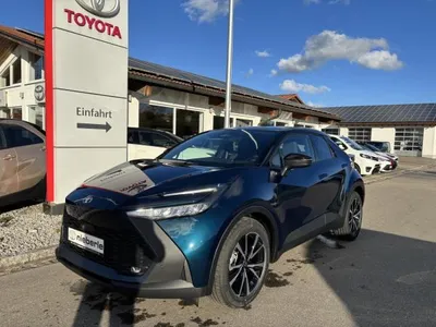 Toyota Toyota C-HR 1.8-l Hybrid Teamplayer *LED,Kamera,CarPlay* im Auto Abo von LeasingMarkt.de