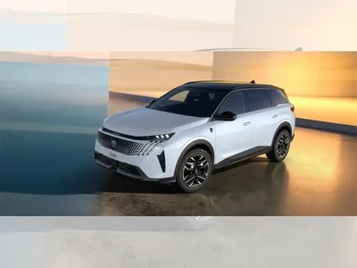 Peugeot Peugeot 5008 GT - HYBRID 145 e-DSC6 - Vollausstattung inkl. Allwetter + AHK im Auto Abo von LeasingTime