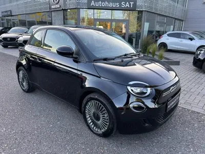 Fiat Fiat 500e 118 PS Sitzheizung 17Zoll Alu ANZAHLUNG 0,- EUR ALLE FARBEN im Auto Abo von LeasingMarkt.de
