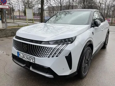 Peugeot Peugeot 3008 Elektromotor 210 GT im Auto Abo von LeasingMarkt.de